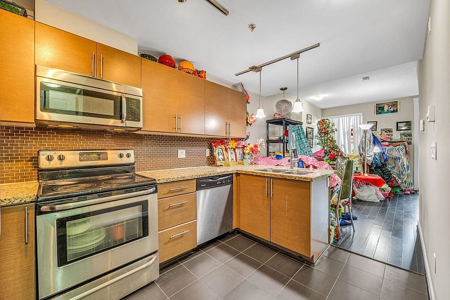 55 2239 Kingsway Vancouver, BC - 4