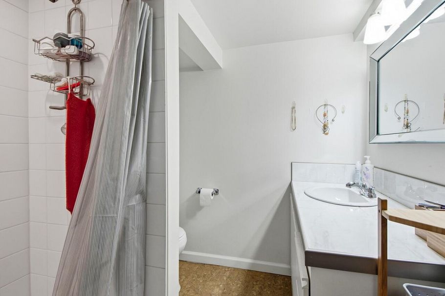 2076 Turner Street Vancouver, BC - 17