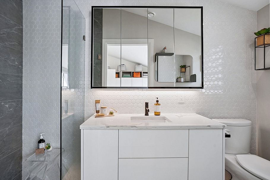 4419 Welwyn Street Vancouver, BC - 12