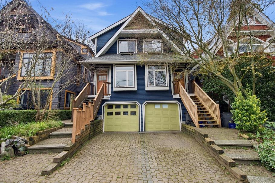 1530 Kitchener Street Vancouver, BC - 1