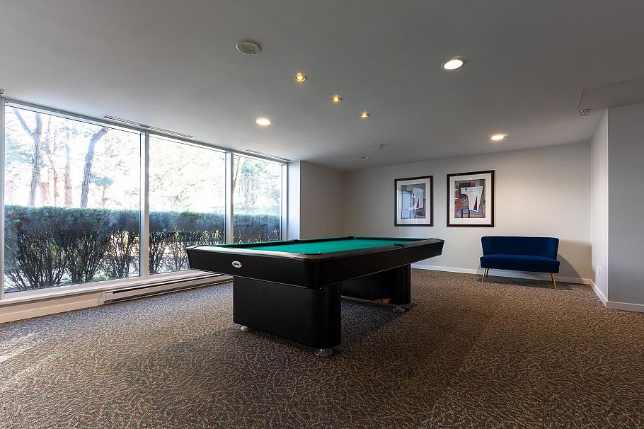 1605 193 Aquarius Mews Vancouver, BC - 32