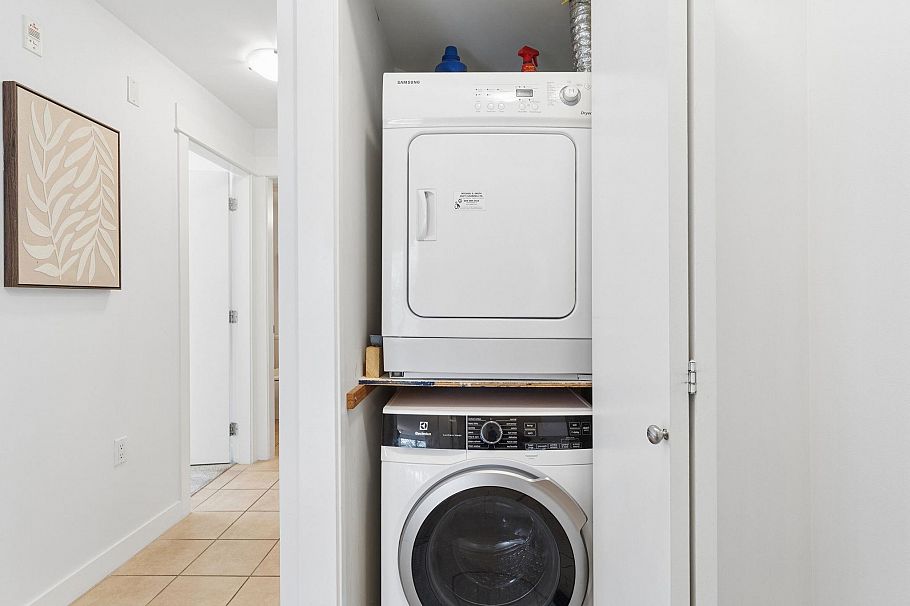 206 1468 St. Andrews Avenue North Vancouver, BC - 18