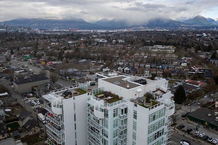 1801 4638 Gladstone Street Vancouver, BC - 37