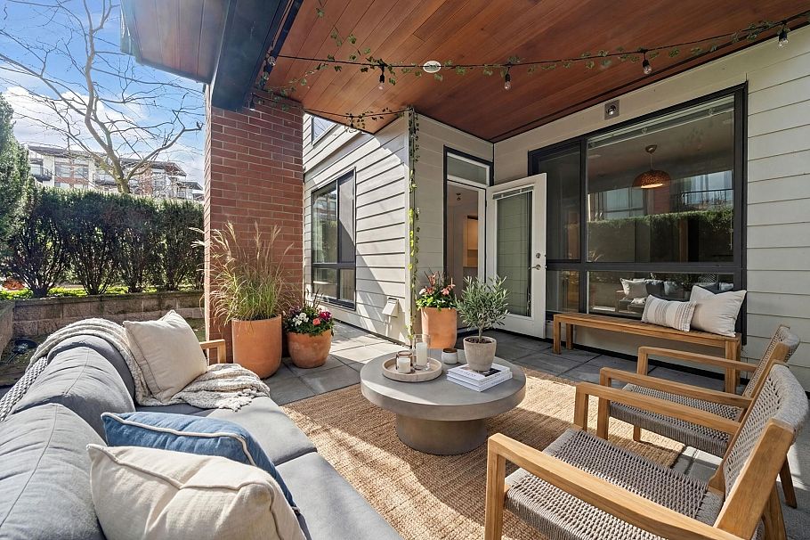 107 733 W 3rd Street North Vancouver, BC - 1