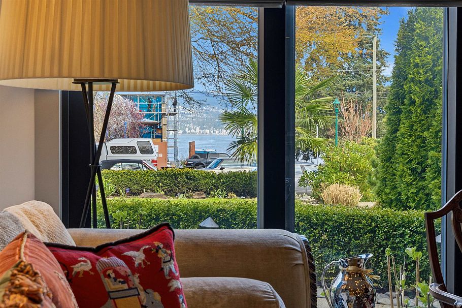 3240 W 1st Avenue Vancouver, BC - 30