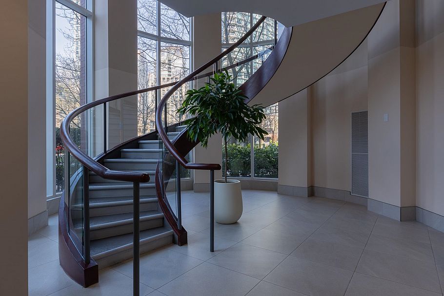 1605 193 Aquarius Mews Vancouver, BC - 29