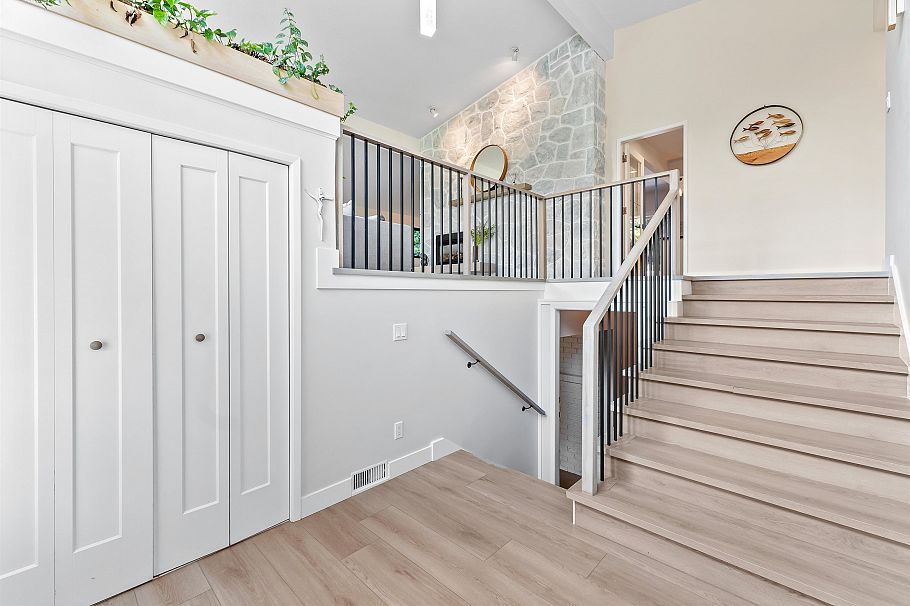 8 Halss Crescent Vancouver, BC - 13