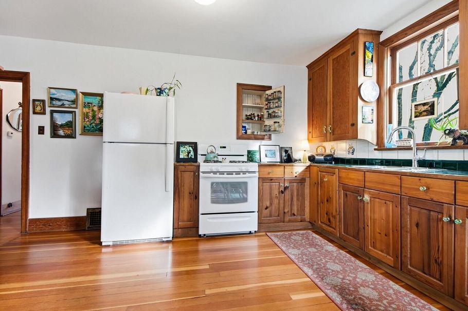 2076 Turner Street Vancouver, BC - 6