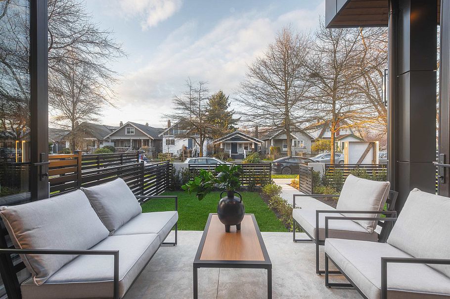 1 2684 Oxford Street Vancouver, BC - 6