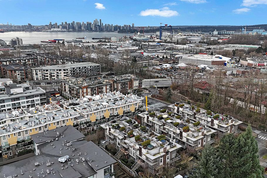 103 735 W 15th Street North Vancouver, BC - 30