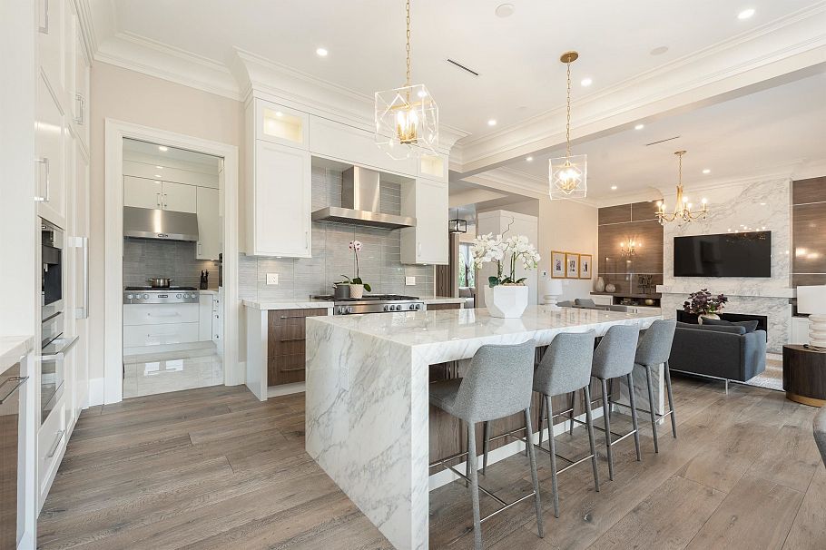 5637 Laburnum Street Vancouver, BC - 11