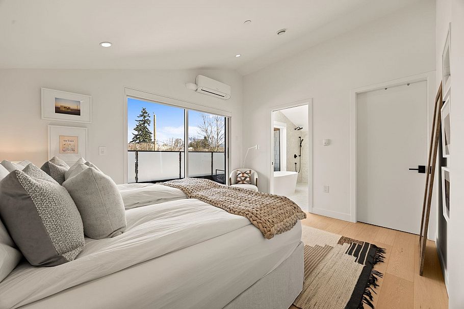 529 E 17th Avenue Vancouver, BC - 30