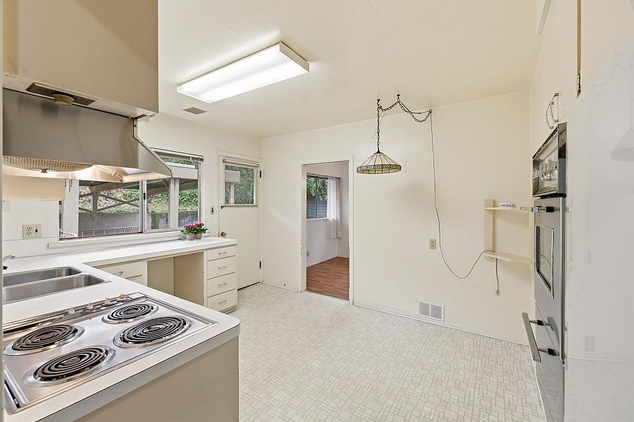 1840 Quilchena Crescent Vancouver, BC - 9