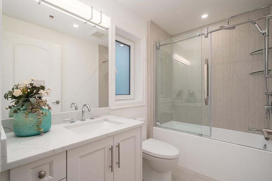 2523 W 8th Avenue Vancouver, BC - 14