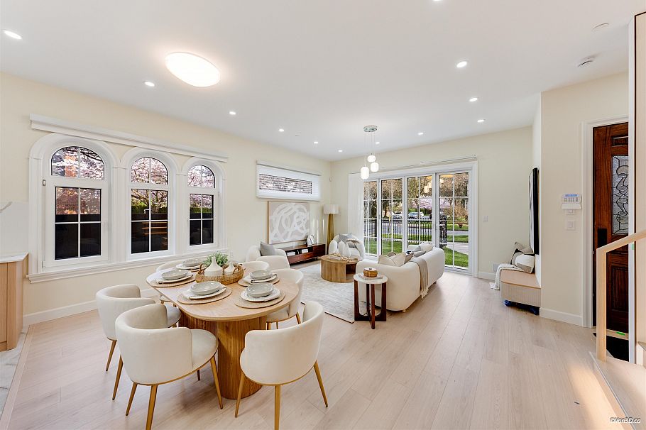 1 4503 W 15th Avenue Vancouver, BC - 9