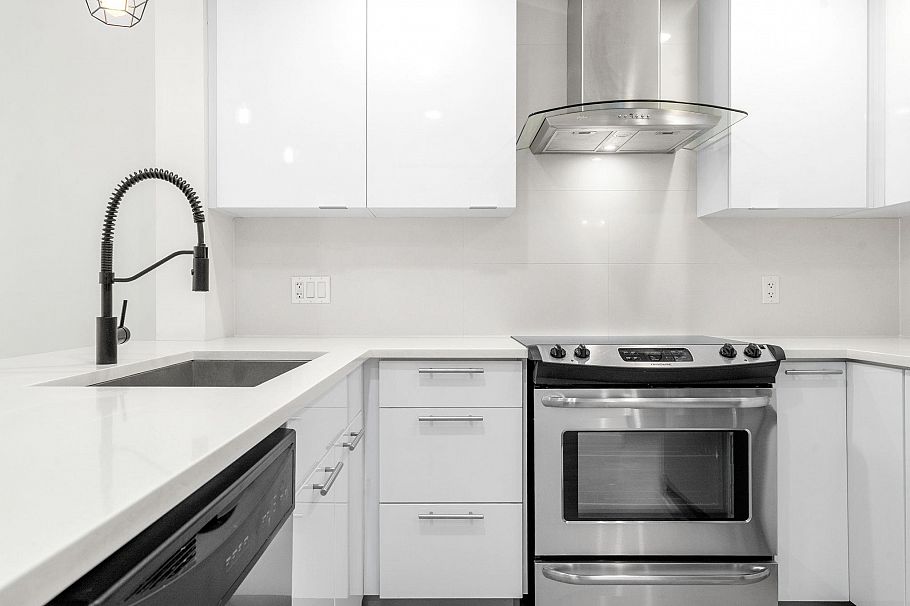 107 733 W 3rd Street North Vancouver, BC - 18