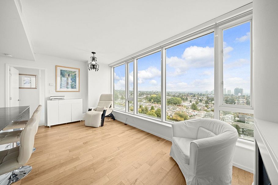 1808 8555 Granville Street Vancouver, BC - 8