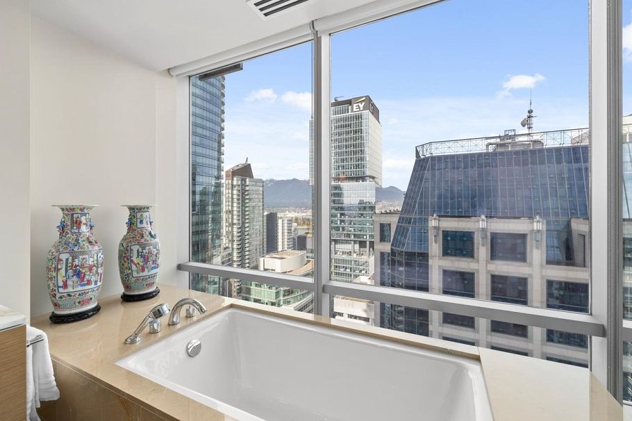 3302 1111 Alberni Street Vancouver, BC - 17