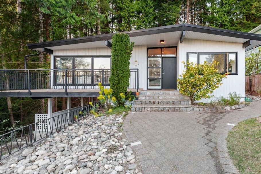 868 Prospect Avenue North Vancouver, BC - 1