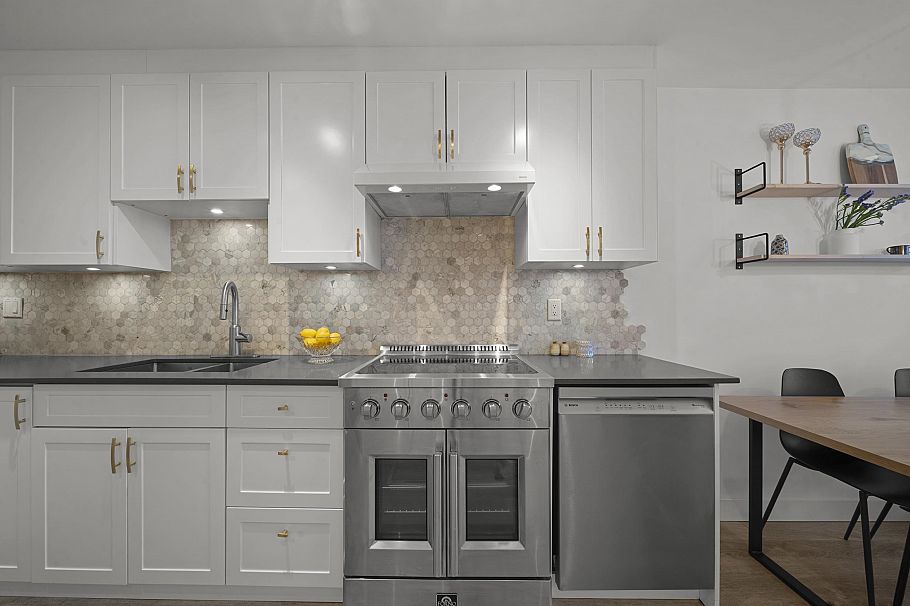 109 2125 York Avenue Vancouver, BC - 11