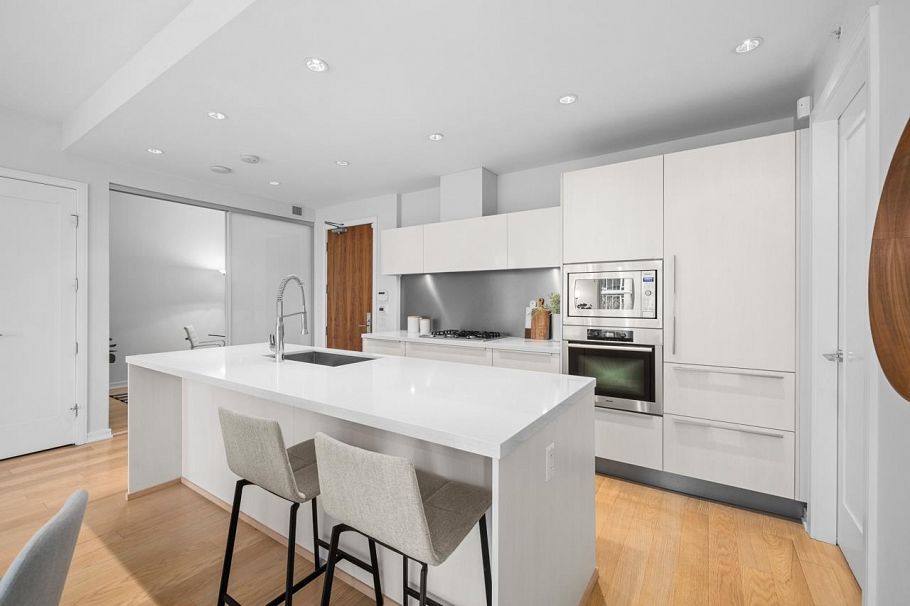 302 1625 Manitoba Street Vancouver, BC - 8