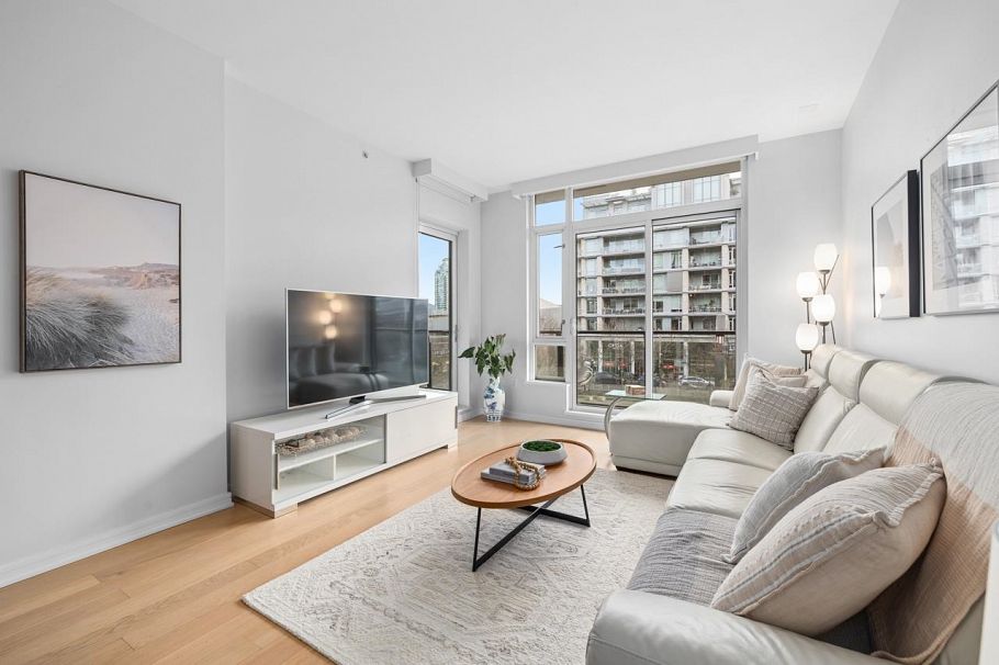 302 1625 Manitoba Street Vancouver, BC - 6