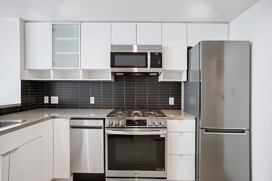 306 928 Beatty Street Vancouver, BC - 9