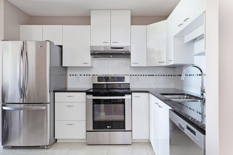 1301 4425 Halifax Street Burnaby, BC - 9