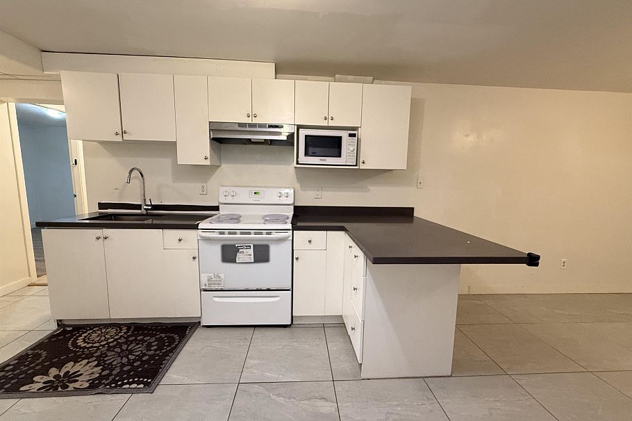 5828 Kerr Street Vancouver, BC - 26