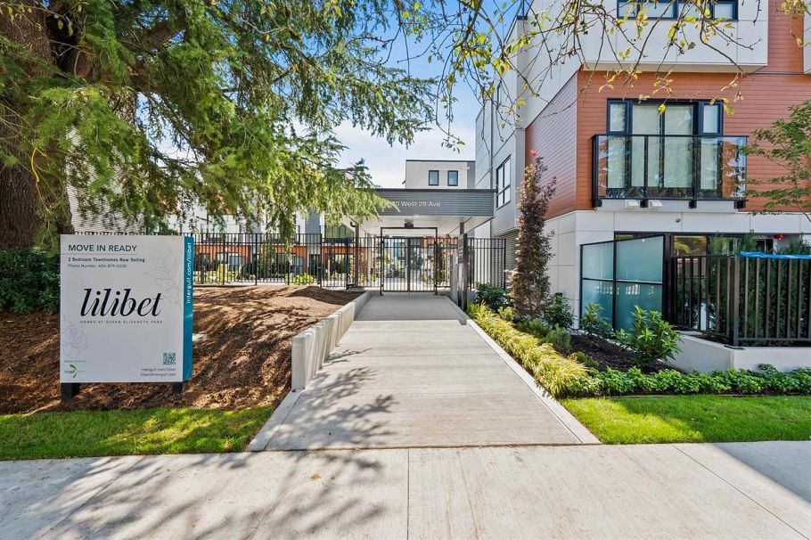 32 530 W 28th Avenue Vancouver, BC - 3