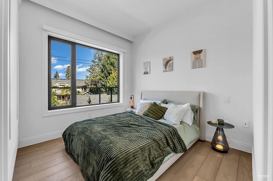 1181 W 33rd Avenue Vancouver, BC - 24