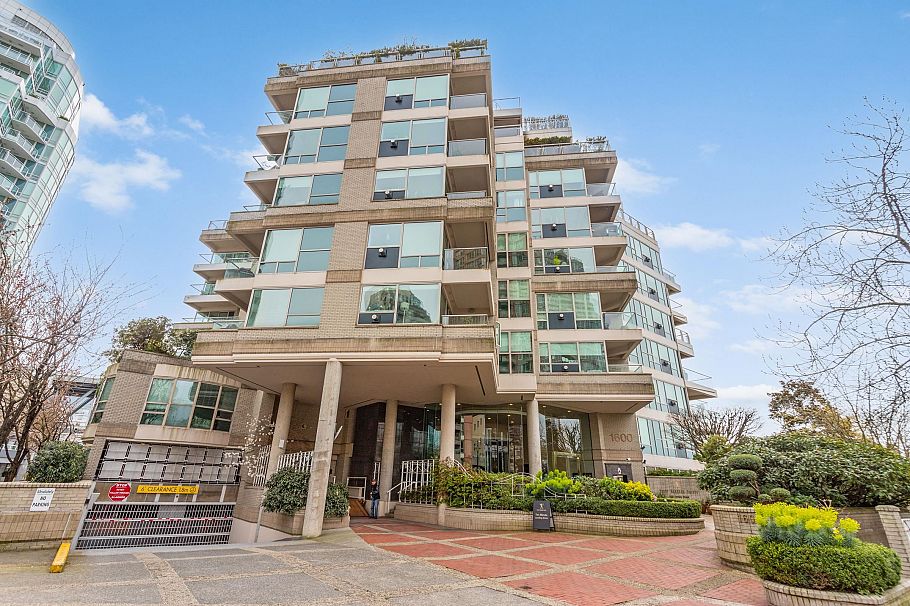 504 1600 Hornby Street Vancouver, BC - 1