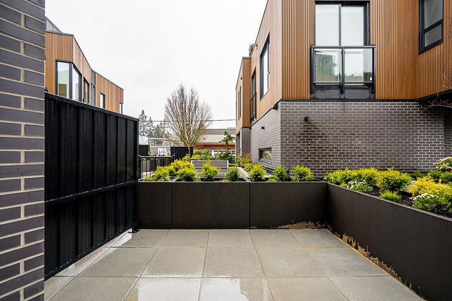 3161 Canfield Crescent North Vancouver, BC - 34