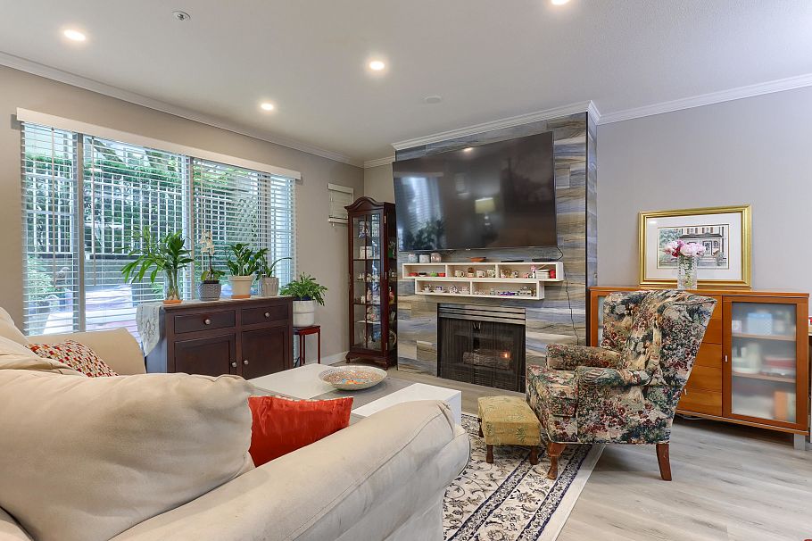 17 2885 E Kent Avenue North Vancouver, BC - 2