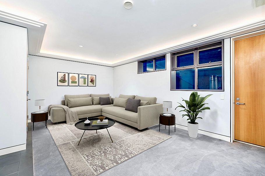 687 Beachview Drive North Vancouver, BC - 27