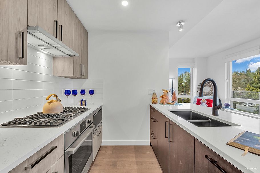 305 6859 Cambie Street Vancouver, BC - 13