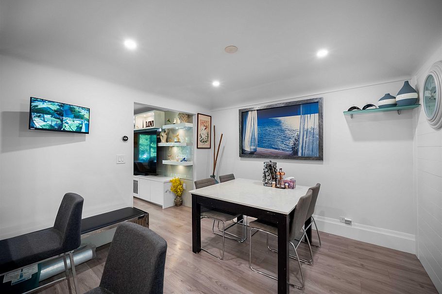 6978 Mckinnon Street Vancouver, BC - 7