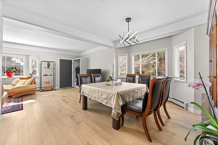 3099 W 6th Avenue Vancouver, BC - 9