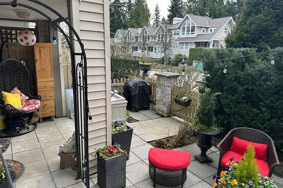 154 1100 E 29th Street North Vancouver, BC - 2