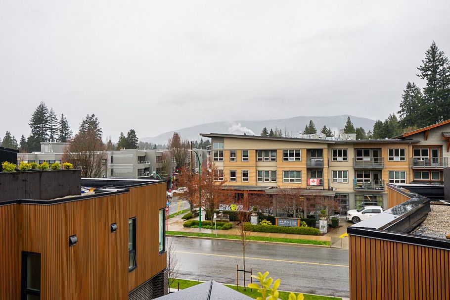 3161 Canfield Crescent North Vancouver, BC - 32