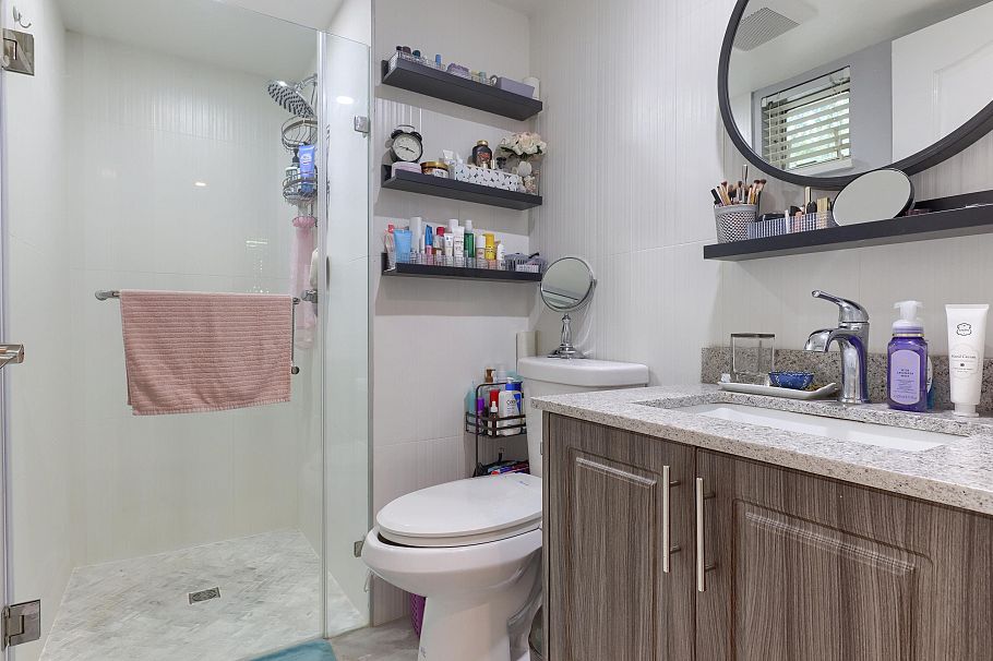 17 2885 E Kent Avenue North Vancouver, BC - 18