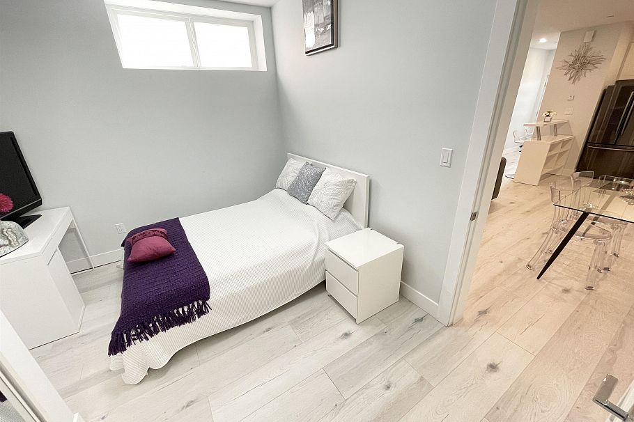 2460 E 19th Avenue Vancouver, BC - 21