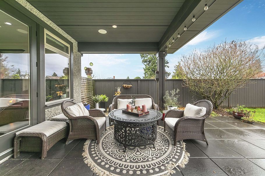 518 E 16th Street North Vancouver, BC - 11