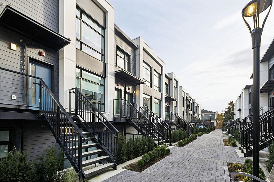 225 1010 W 47th Avenue Vancouver, BC - 1