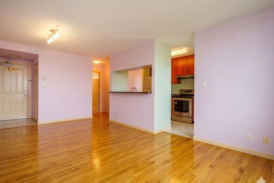 2409 3663 Crowley Drive Vancouver, BC - 6