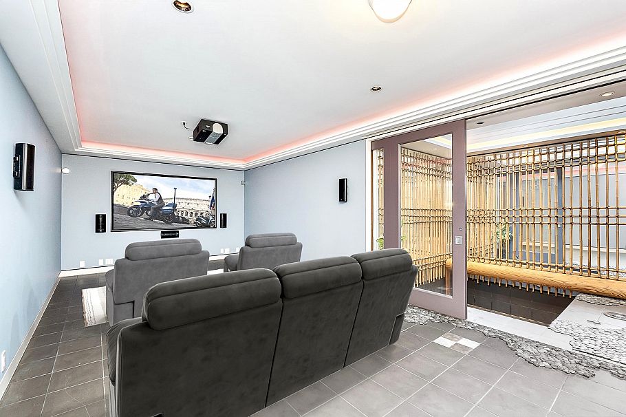 687 Beachview Drive North Vancouver, BC - 29