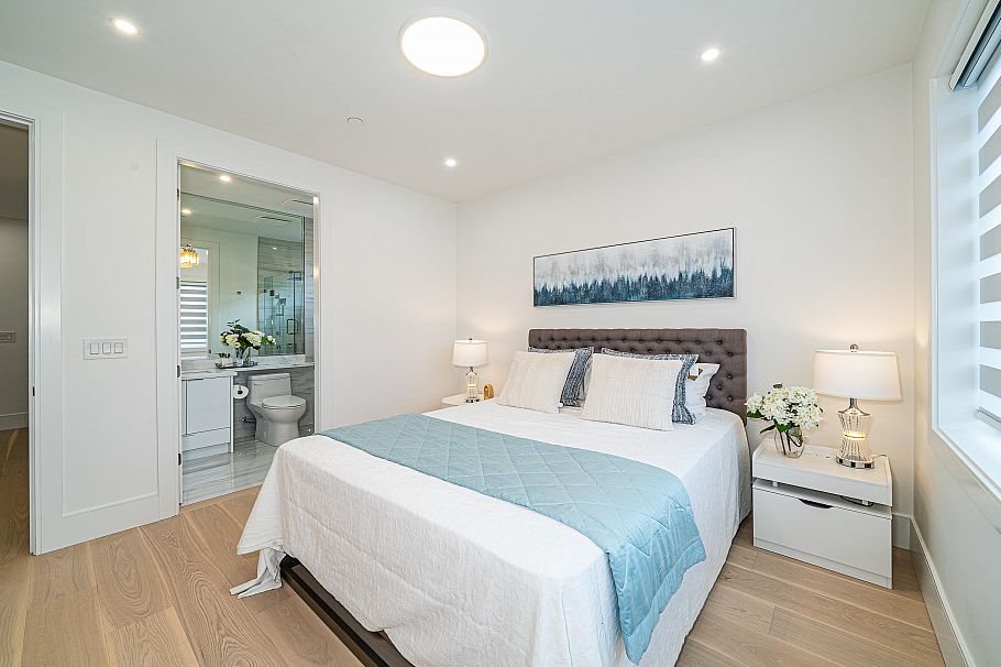 748 E 47th Avenue Vancouver, BC - 16