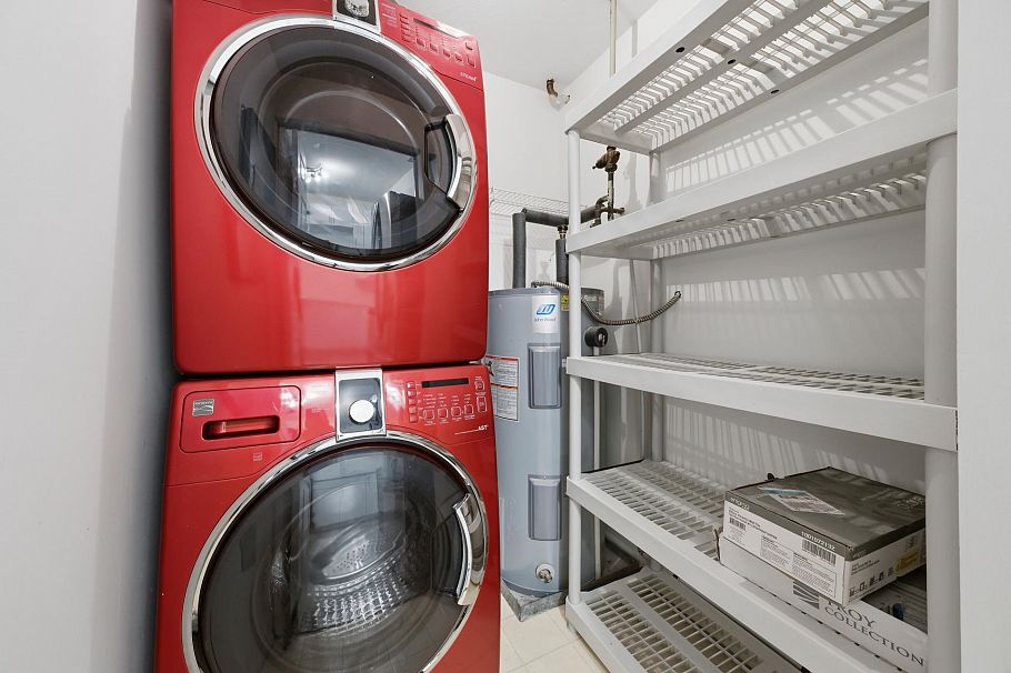 204 1550 Fell Avenue North Vancouver, BC - 20