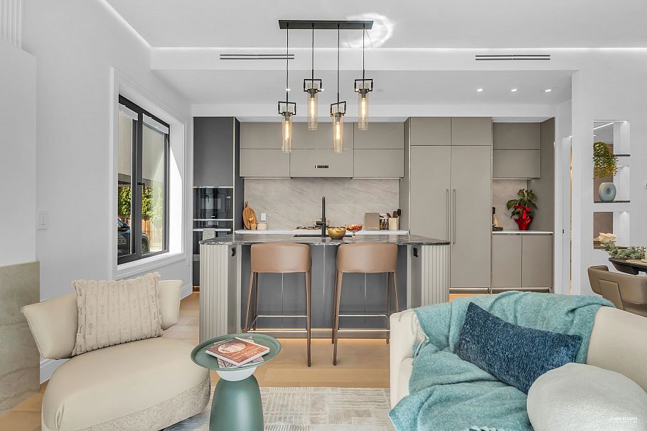 1181 W 33rd Avenue Vancouver, BC - 5