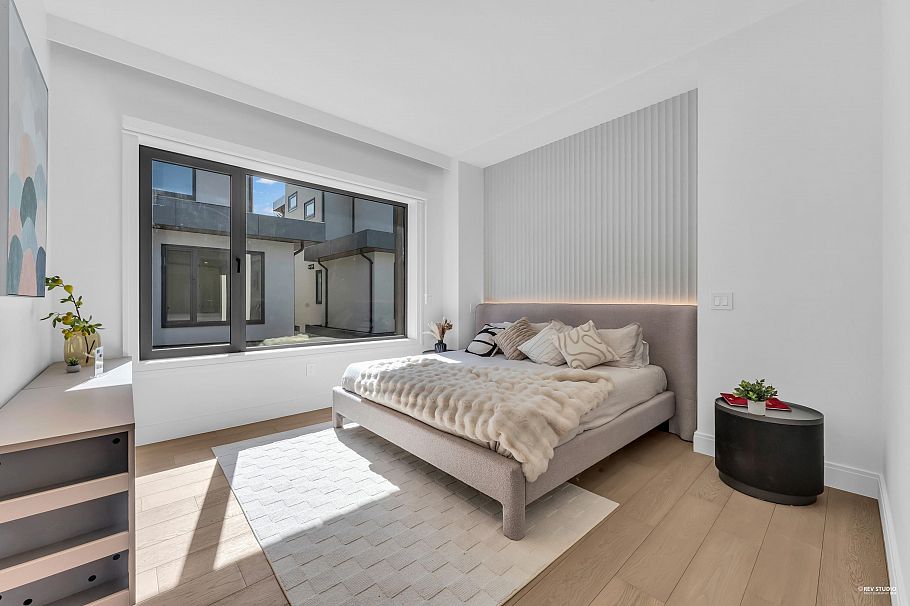 1181 W 33rd Avenue Vancouver, BC - 18